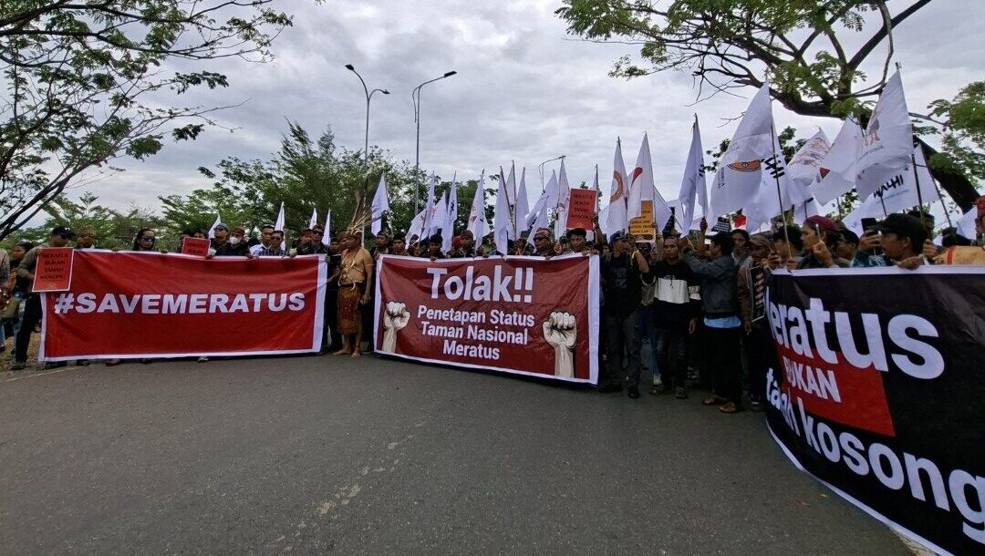 Read more about the article Gubernur Kalsel Memilih Berseberangan dengan Masyarakat Adat Dayak Meratus