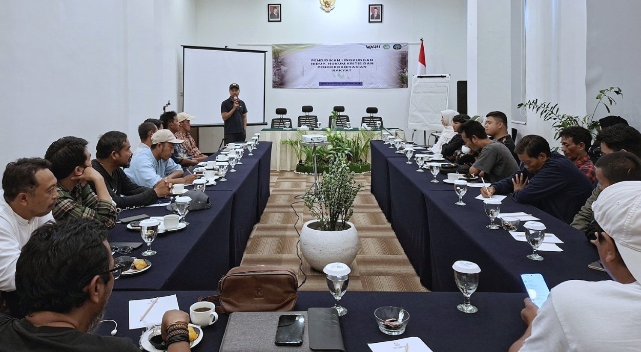 You are currently viewing Walhi Kalsel dan ICEL Perkuat Solidaritas Warga melalui Lokakarya Lingkungan Hidup